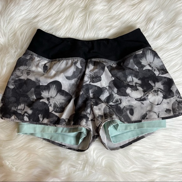 MPG SPORTS floral double layer athletic shorts with back zip pocket XS - Picture 2 of 6